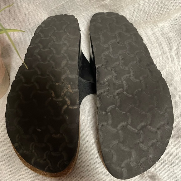 BIRKENSTOCK - Picture 7 of 9